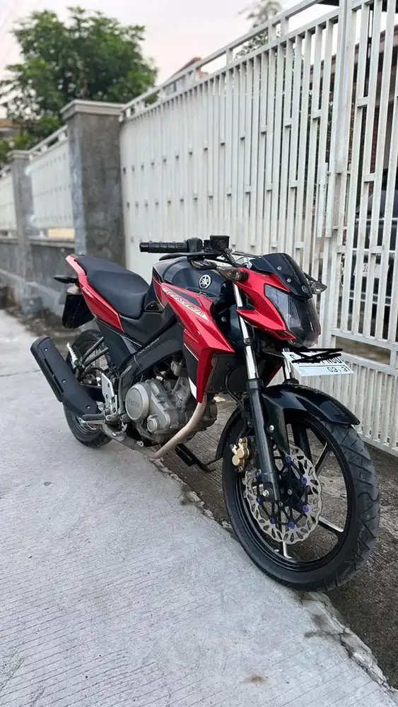 Dijual Yamaha Vixion 2016 semi modif