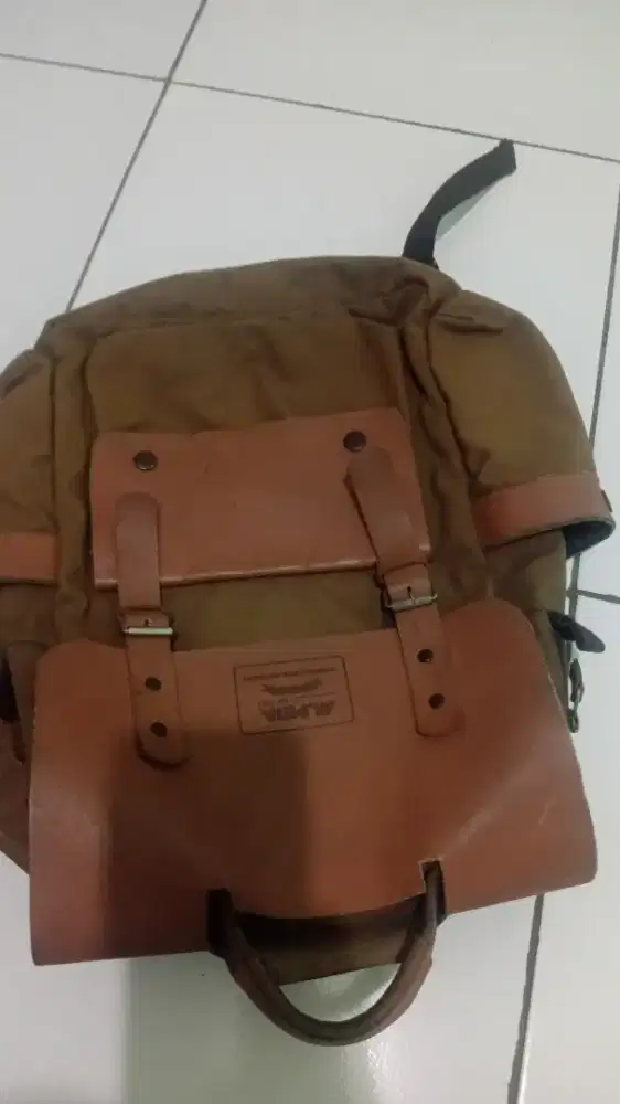 Tas & sepatu kulit Asli