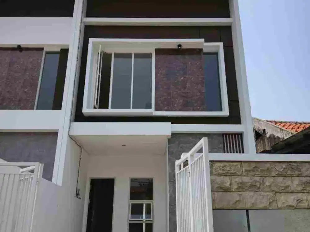 Baru Gress‼Rumah Medokan Asri Timur - Rungkut