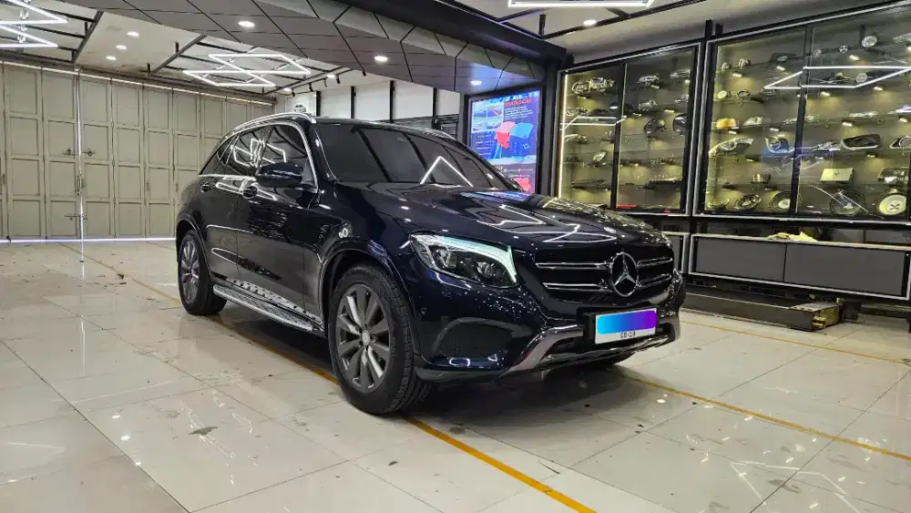 [KM ANTIK!!!] Mercedes-Benz GLC250 4Matic 2016