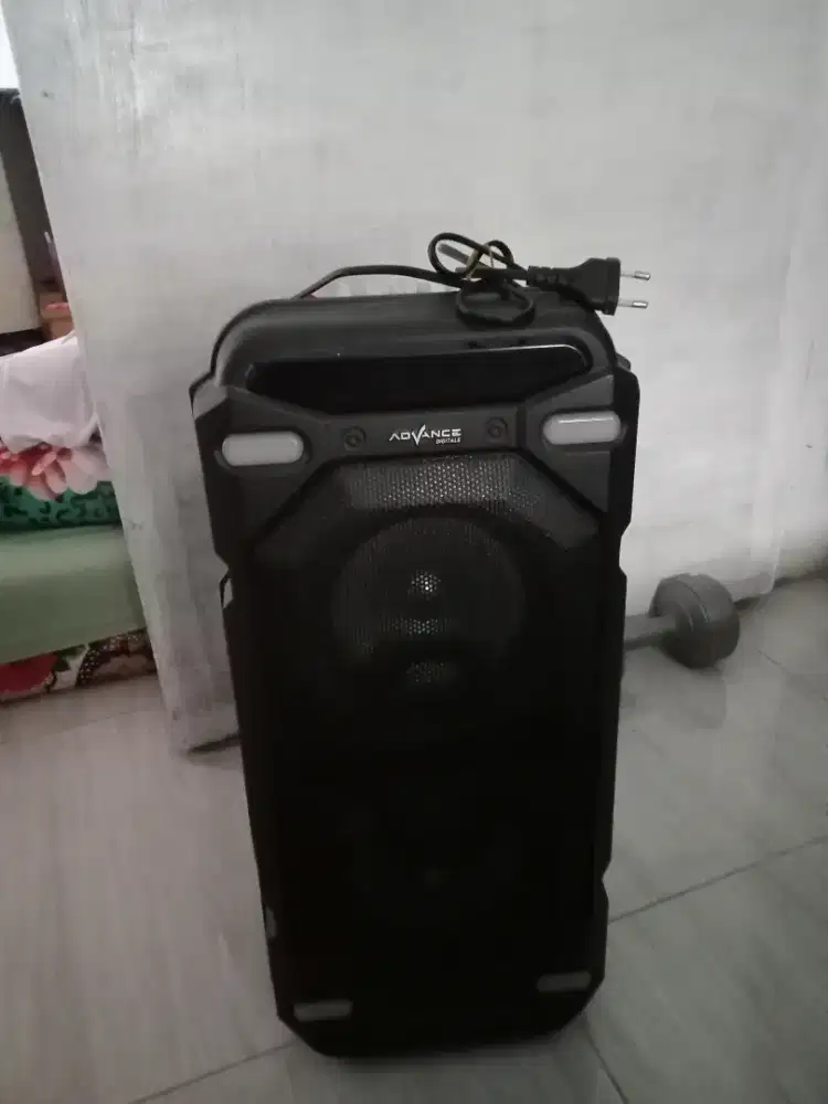 Di jual sound atau pengeras suara dan karaoke