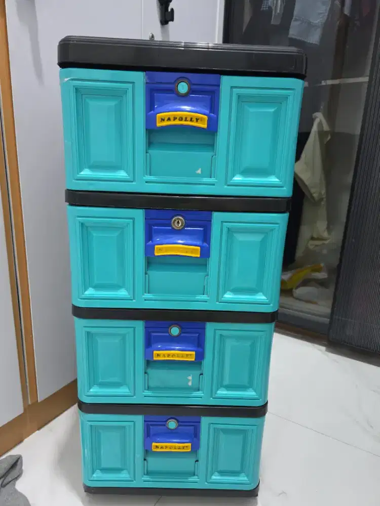 Lemari 4 susun Laci Napolly Penyimpanan baju buku
