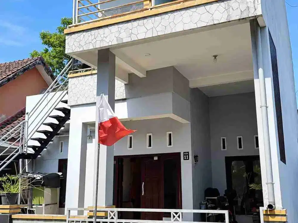 DIJUAL – Rumah 2 Lantai 6 KT Potensial Kost, Dekat Soehat Malang