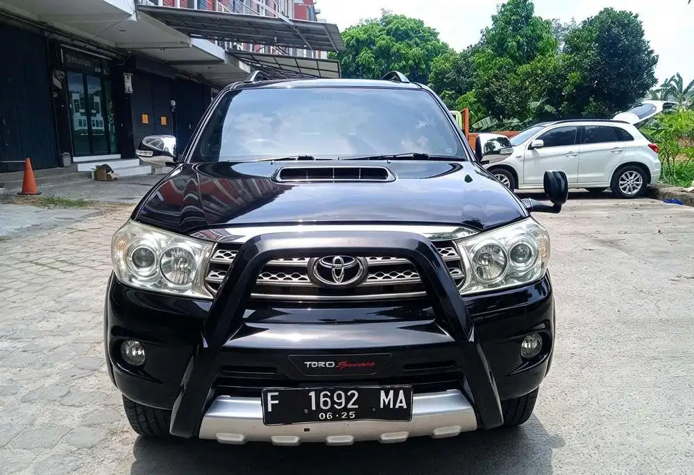 Toyota Fortuner 2.7 G Luxury 2010 matic Bensin