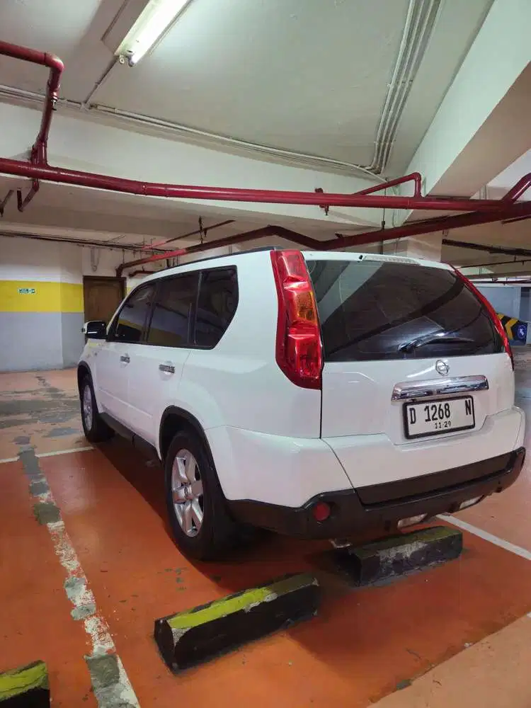 Nissan X-Trail 2011 Bensin