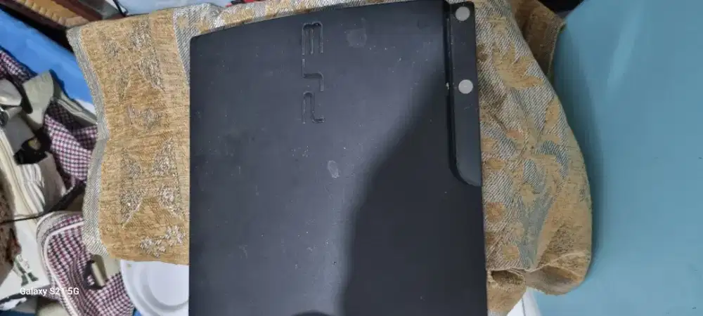 Ps 2 dan PS 3 bekas ada 2 stik bawaan