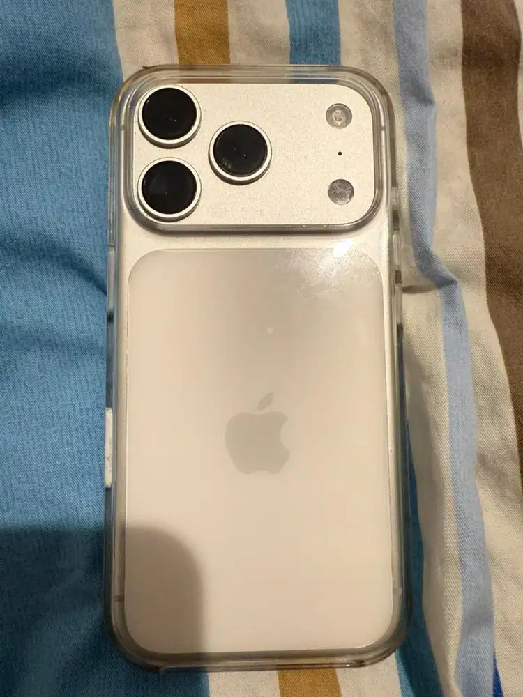 Iphone 17 pro 512 gb garansi resmi. MULUS SEMPURNA