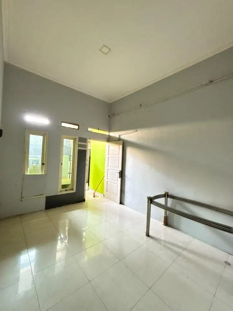 Dijual rumah 1 set
