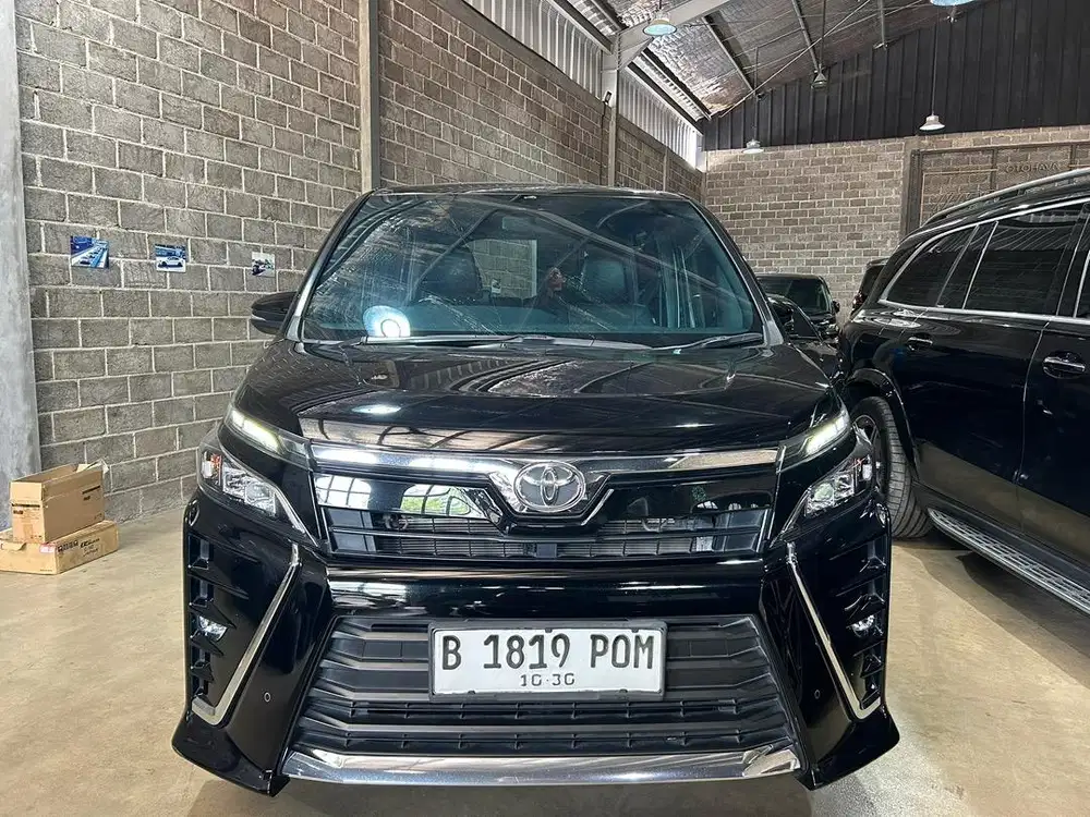 Tangan 1 Record Voxy 2020 80 Rb KM Toyota OTO 888