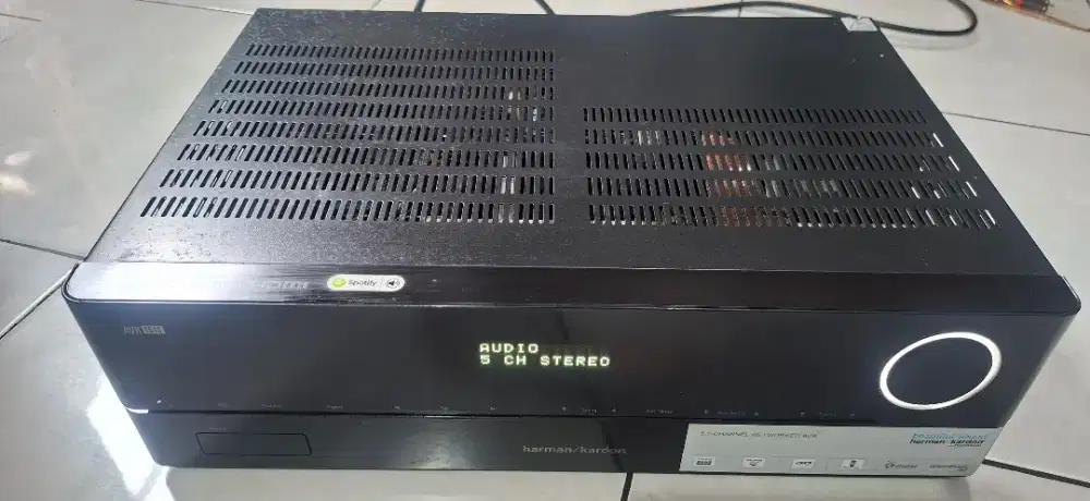 Amplifier harmankardon avr151s