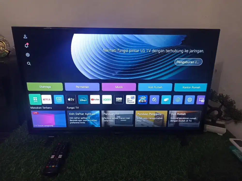 Di jual cepat harga terjangkau merk LG smart TV type 32LR65