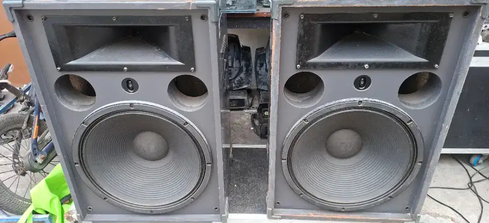 Speaker vintage toa 18inc japan