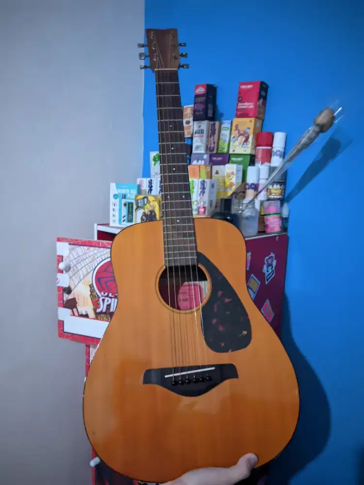 Gitar Yamaha FG Junior Jr1