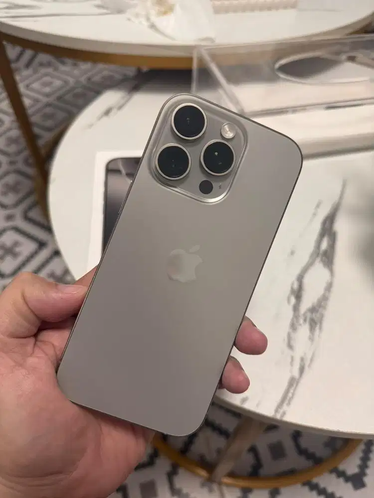 Iphone 16 Pro Ibox Resmi Silver Titanium Banjarmasin
