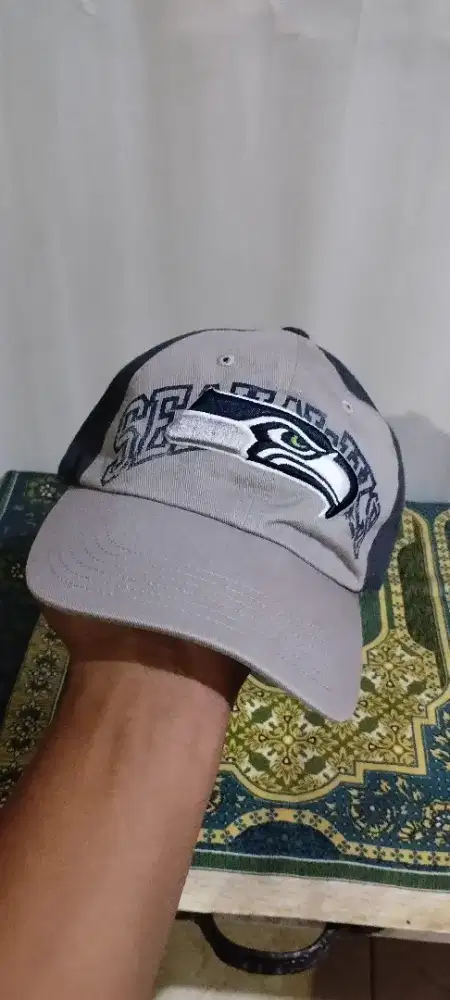 Caps NFL Team Apparel 
Seattle Seahawks 
All size
Full tag