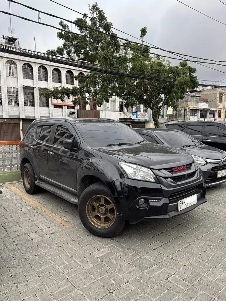 Isuzu Mux Barcode Solar