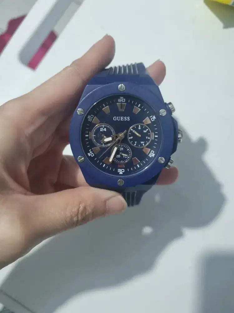 Jam Guess Ori Pria