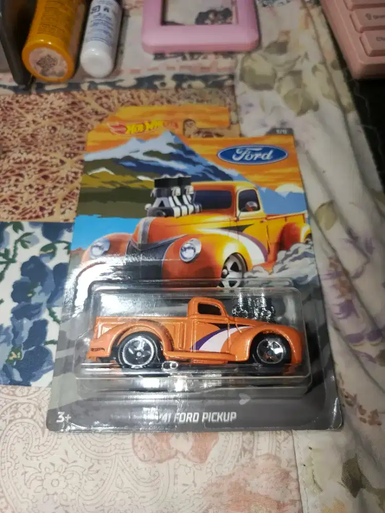 Hot wheels 41 Ford Pickup