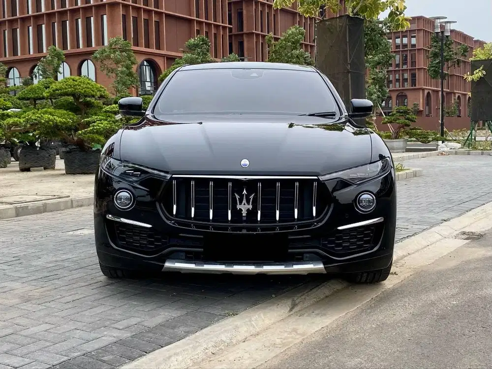MASERATI LEVANTE ZEGNA EDITION AT 2022