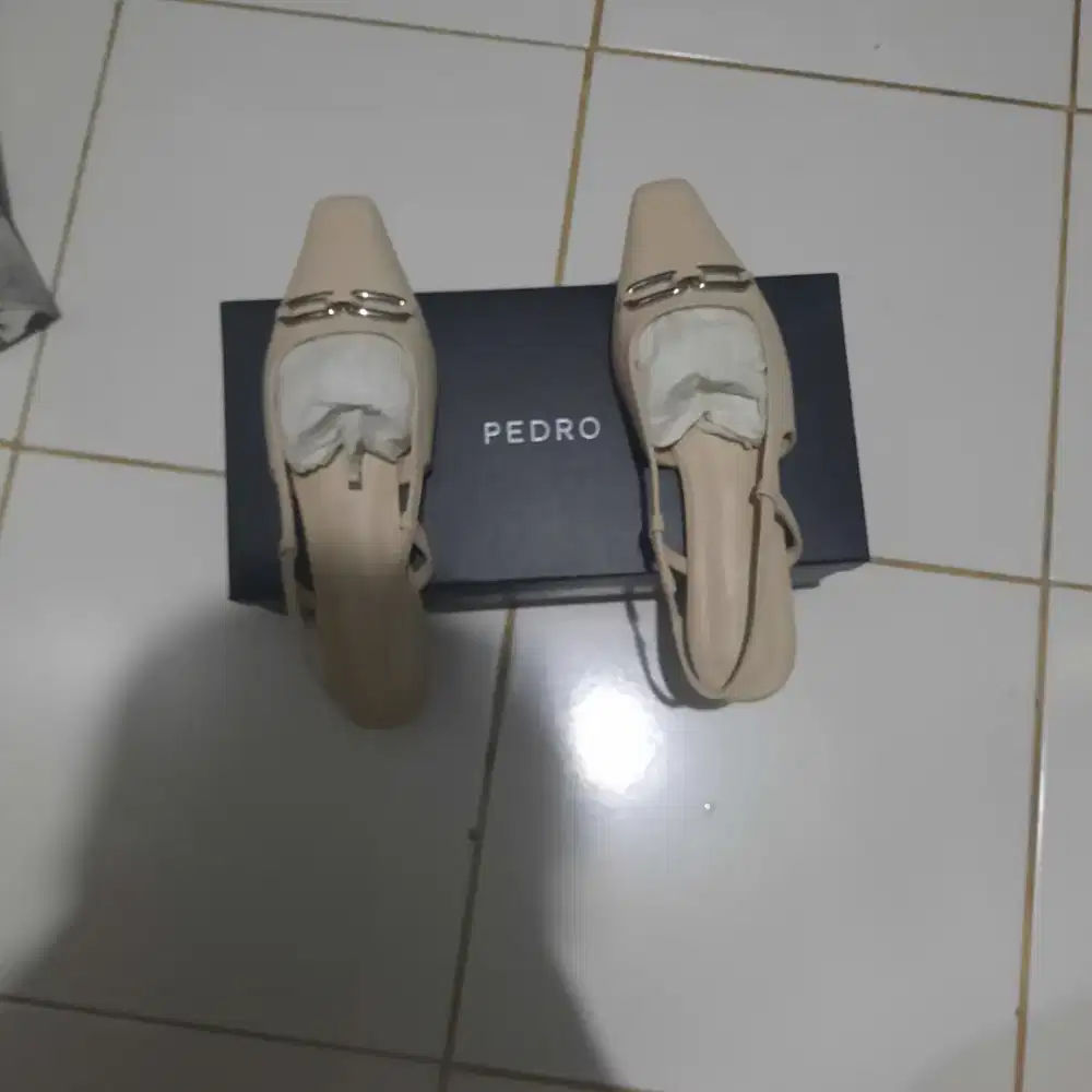Pedro sepatu sendal wanita sz 36 nego tipis
