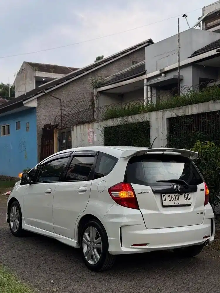 Honda Jazz RS MMC AT 2012 Putih Setangan Dari Baru