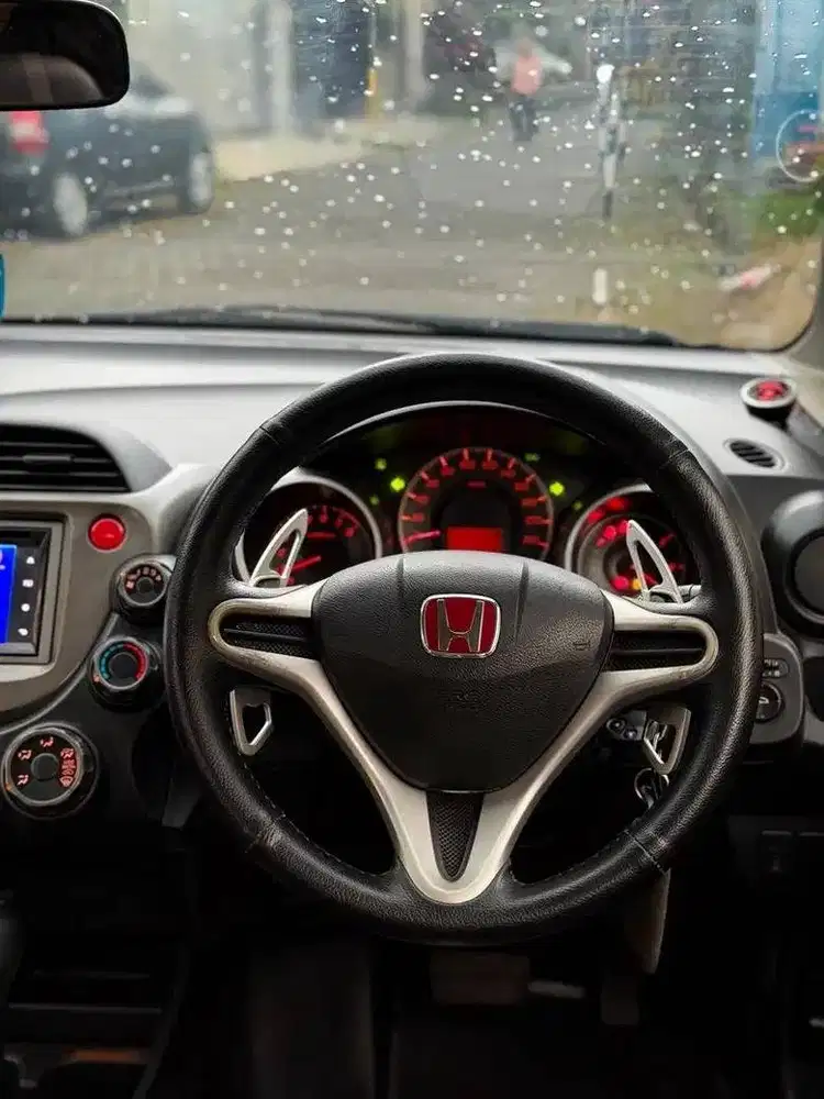 Honda Jazz RS MMC AT 2012 Putih Setangan Dari Baru