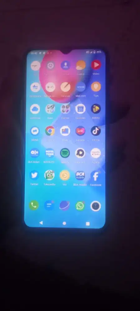 Vivo y20 4/64 batng normal cuma ada white spot setitik