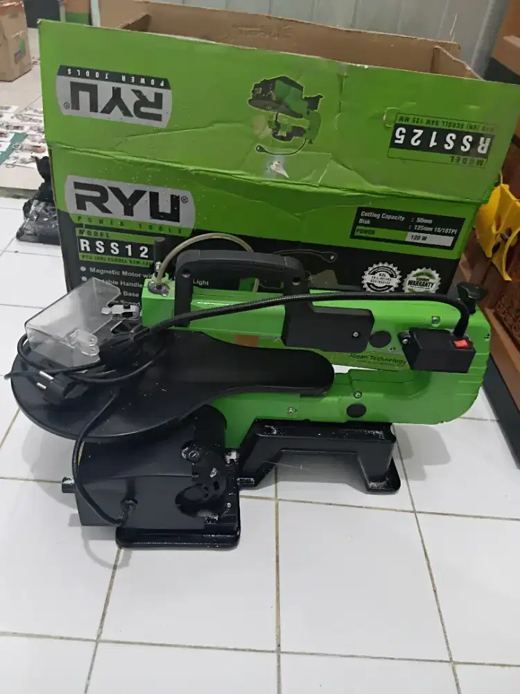 Mesin scroll SAW merk RYU