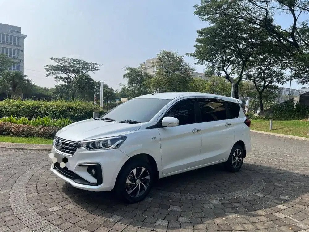 Di jual mobil ertiga GX hybrid
