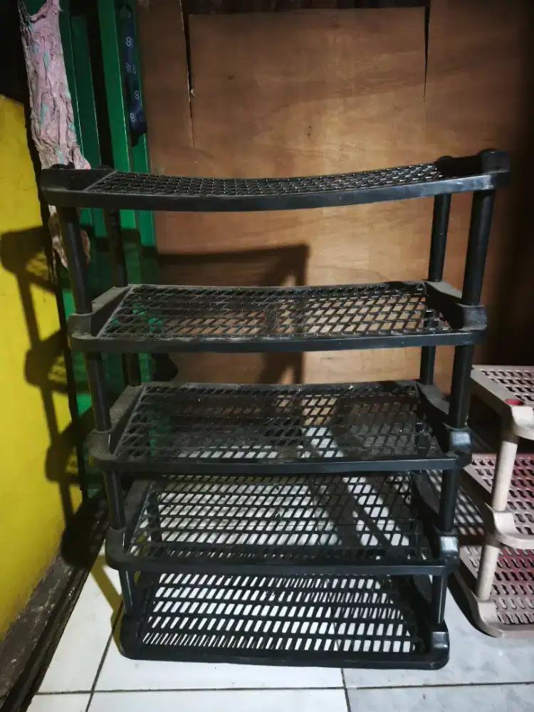 Rak Sepatu 4 Tingkat