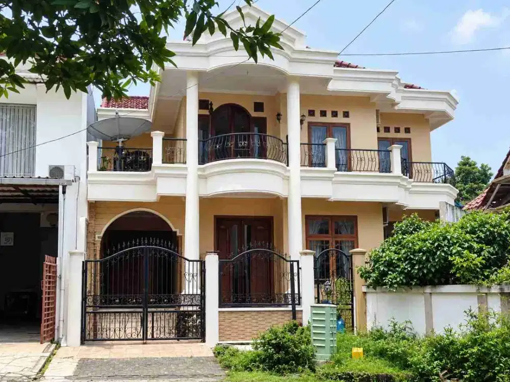 Dijual Cepat Rumah Luas Kamar Banyak Di Villa Melati Mas BSD Lokasi Strategis