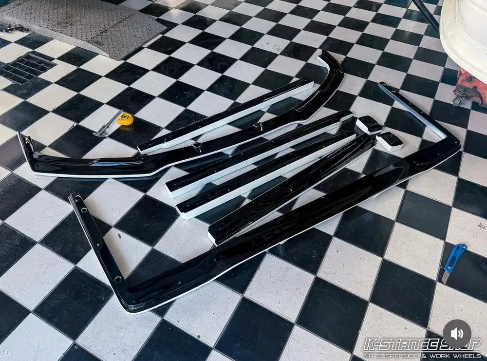 Bodykit Toyota Alphard 2015-2023 Full Set Putih Hitam Bekas Pribadi