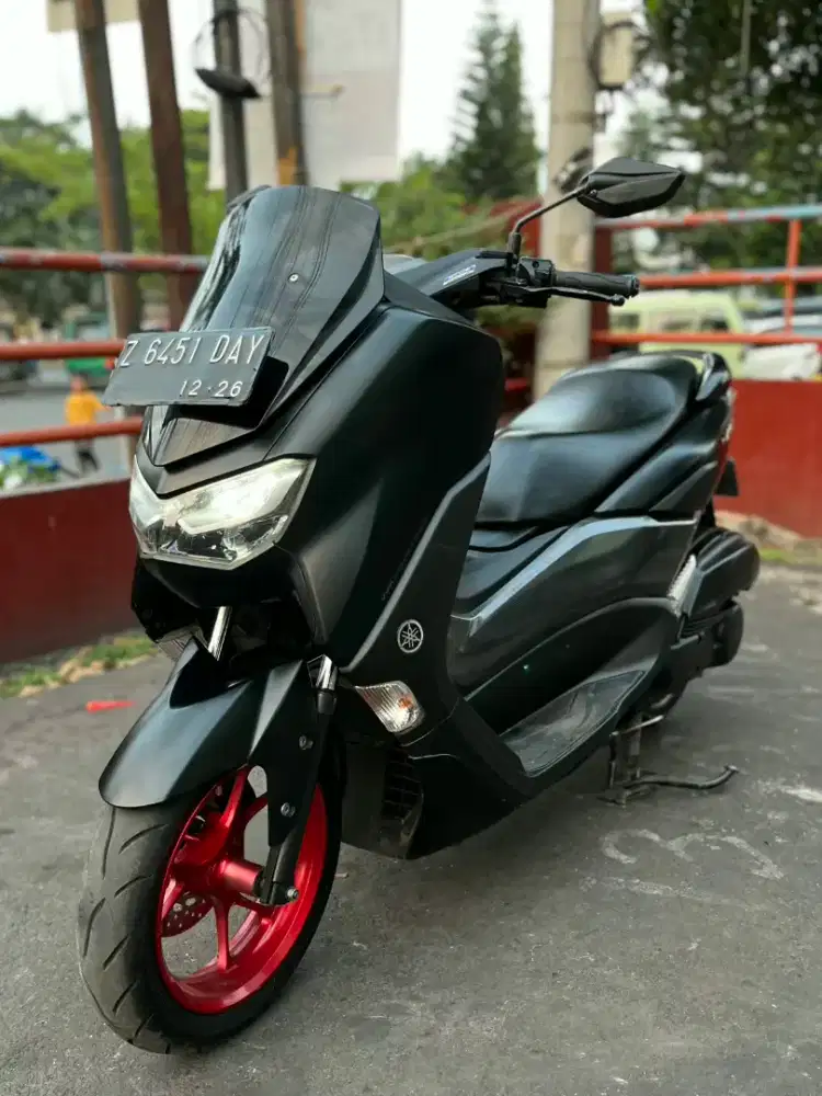 Yamaha nmax 2021 like new