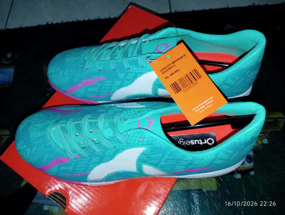 Sepatu new ortuseight