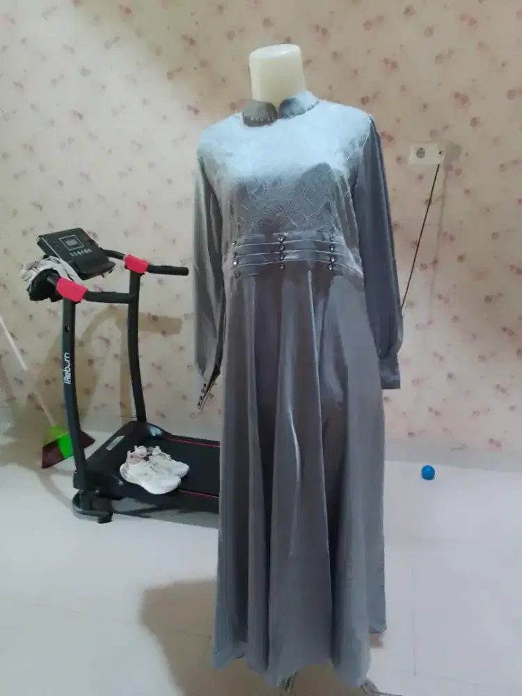 kebaya  set dan gamis gaun.