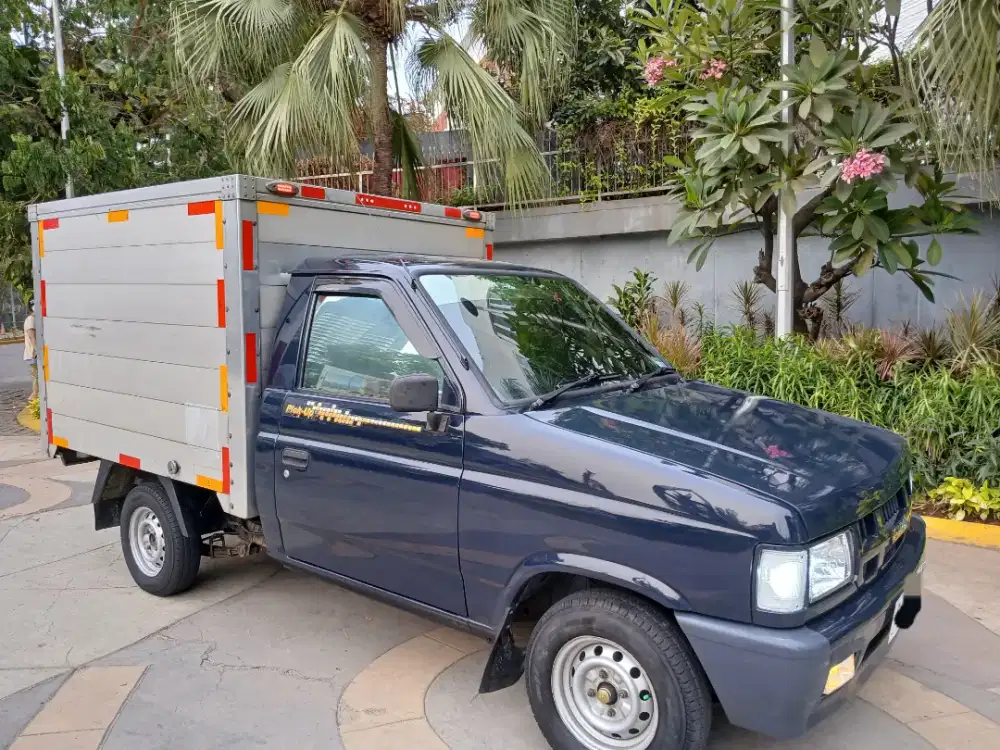 Isuzu panther box 2014 AC/PS antik terwat pribadi low km jrng pake bok