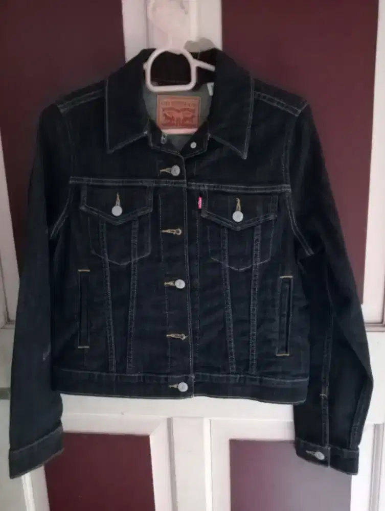Jaket levis murah