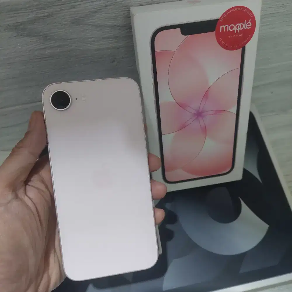 Iphone 17E 256 gb second resmi bh100% mulus