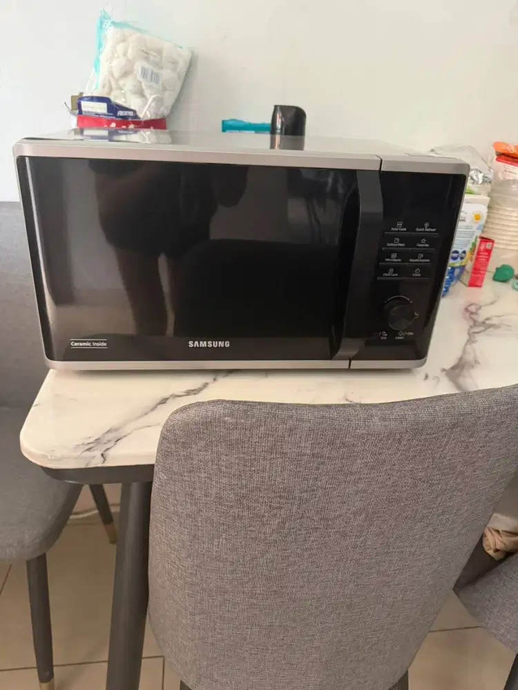 Samsung microwave solo quick defrost 23 L