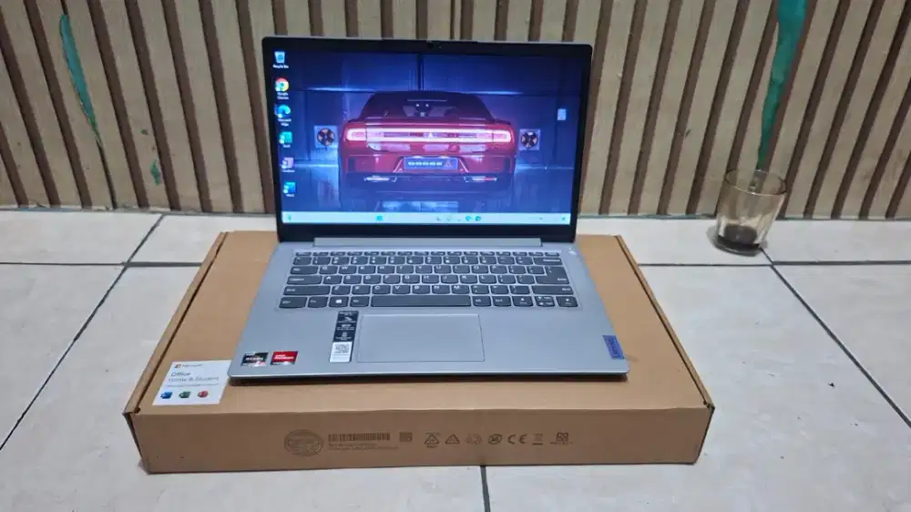 Laptop Lenovo Ideapad Slim 1
