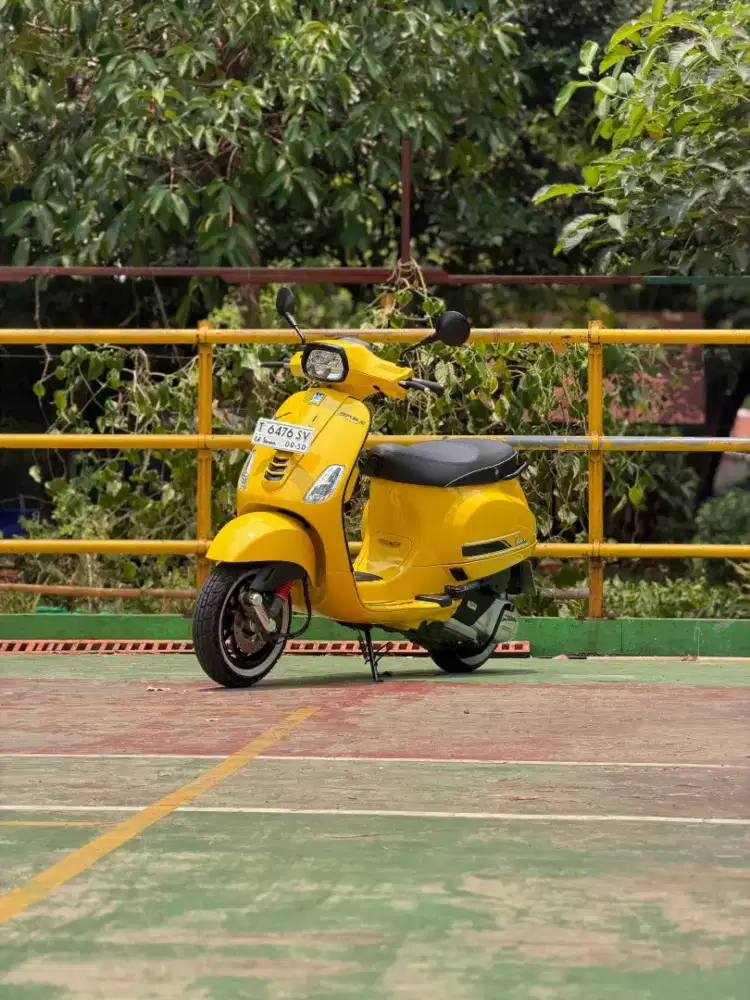 DIJUAL PIAGGIO VESPA S 125 IGET LED TH 2022 PERFECT CONDITION
