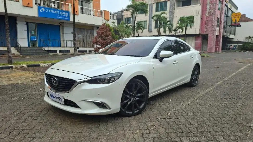 Mazda 6 2.5 Bensin AT 2014 Putih