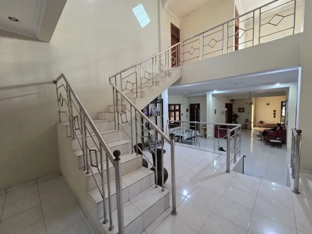DIJUAL Rumah Strategis Jaticempaka Pondokgede - Lokasi Favorit & Akses Mudah