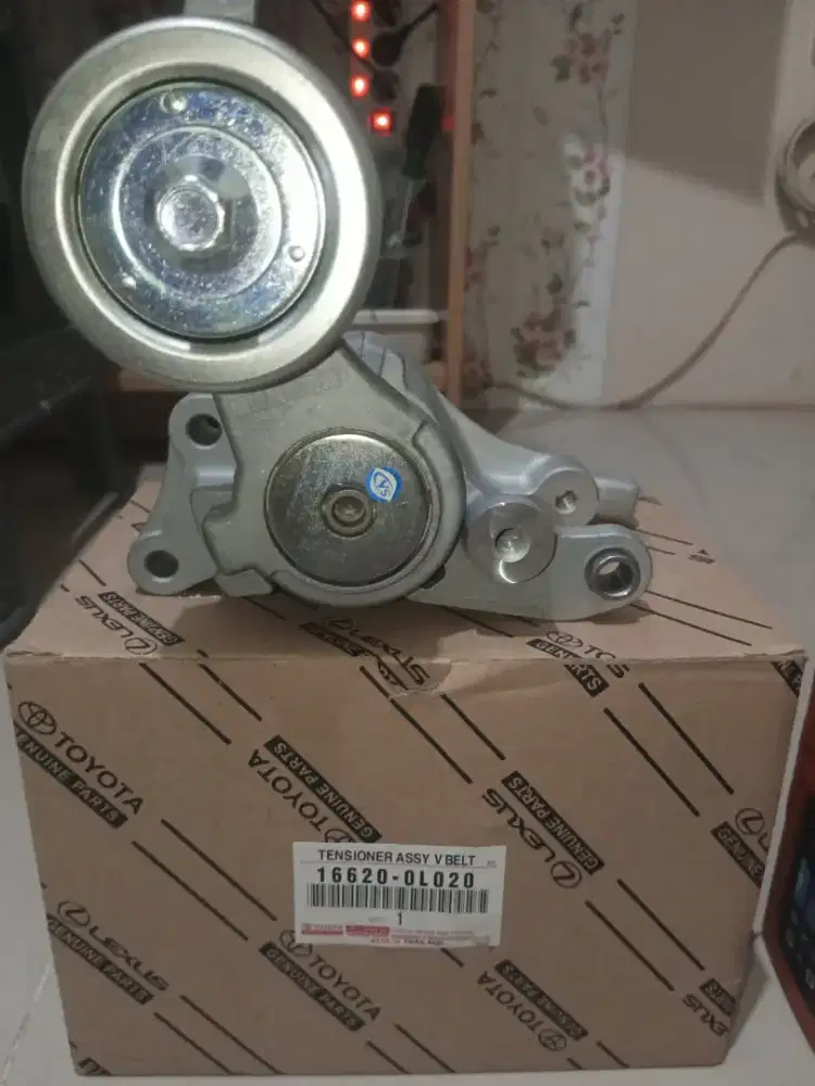 TENSIONER ASSY TOYOTA INOVA FORTUNER VNT TURBO. HILUX. DIESEL