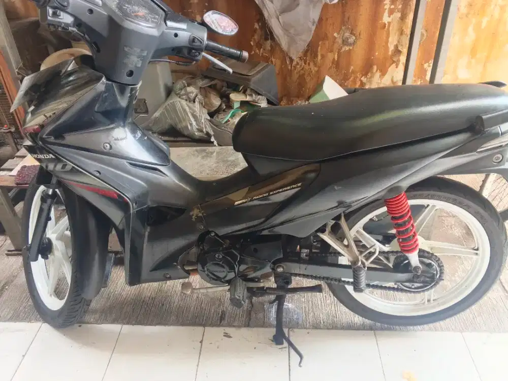 Cari mekanik motor berpengalaman gaji/borongan