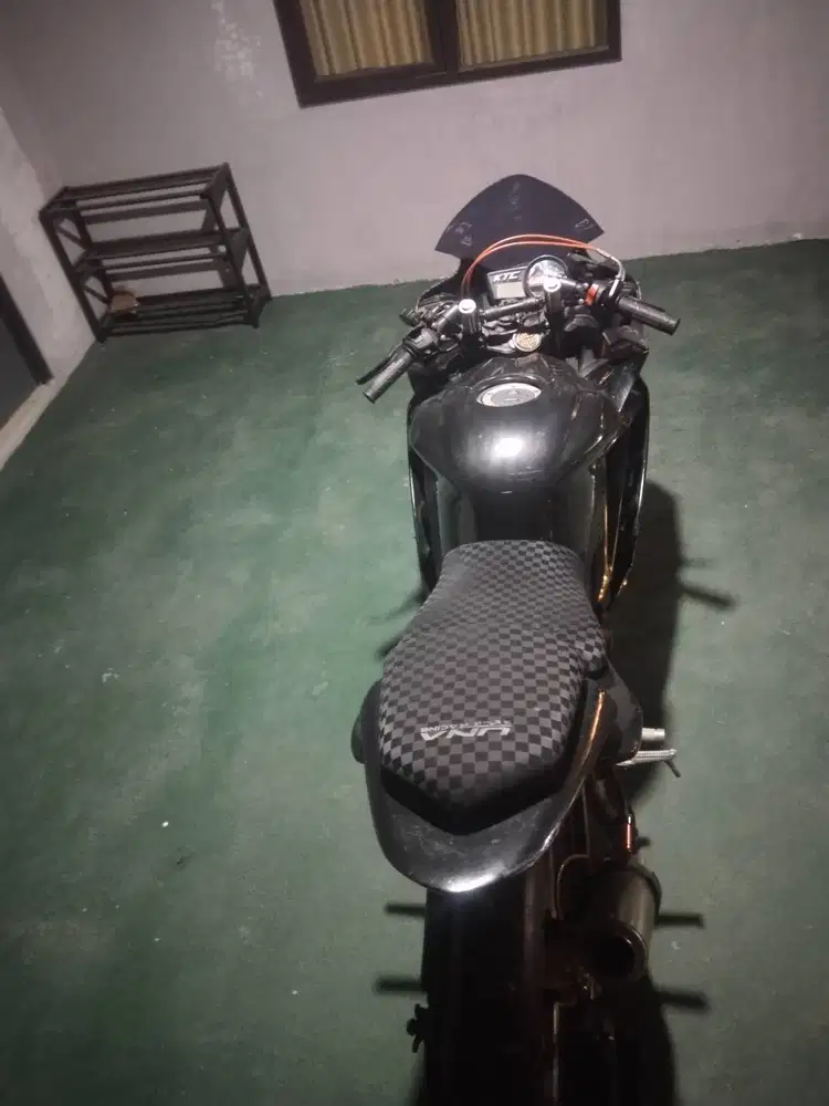 Motor yamaha yzf R15