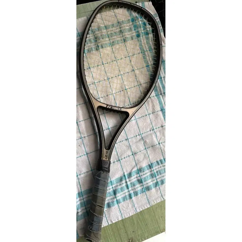Raket Tennis Yonex tipe R27