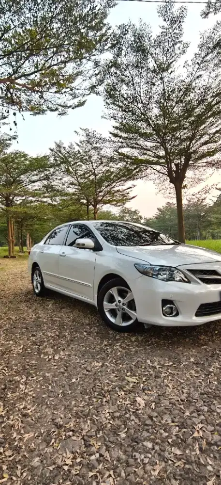 Toyota Altis 2.0V tahun 2011