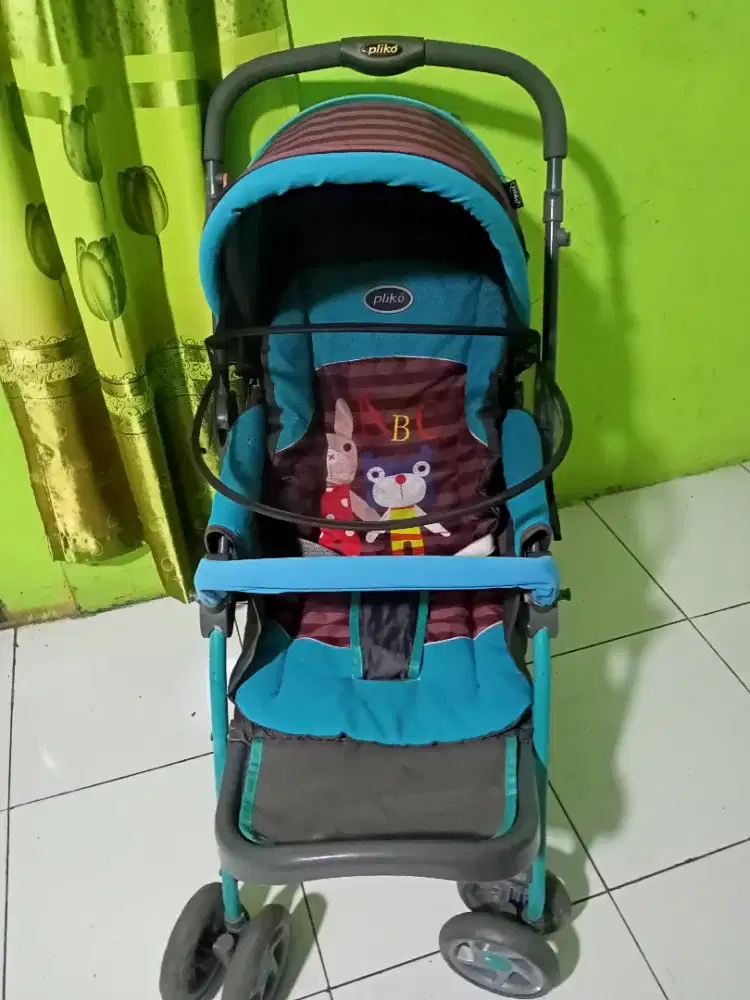 stroller Pliko bersih terawat