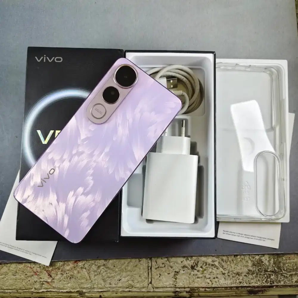 Vivo V50 lite 4G ram 8/256GB lengkap normal